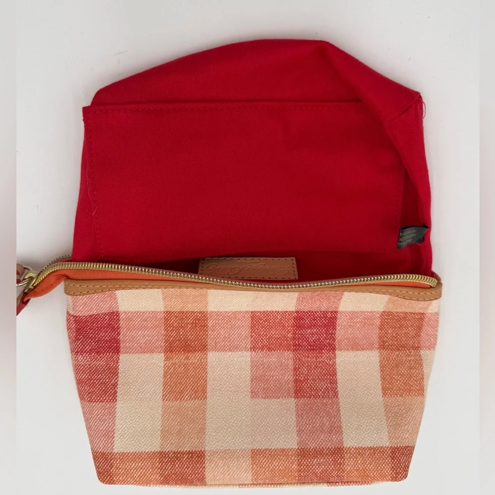 NWOT Dooney & Bourke Quadretto Check Cosmetic Case
